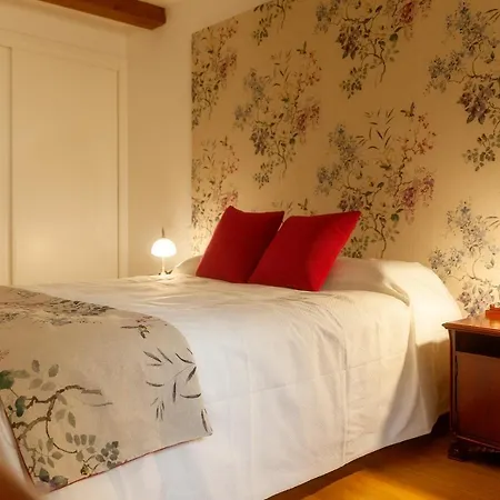 Casa Rectoral De San Eusebio * Ourense