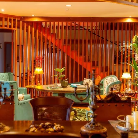 Hotel Casa Rectoral De San Eusebio