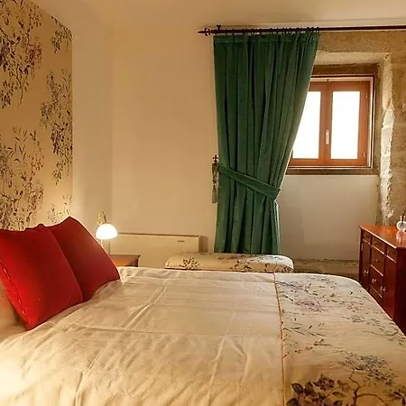 Casa Rectoral De San Eusebio فندق أورينس