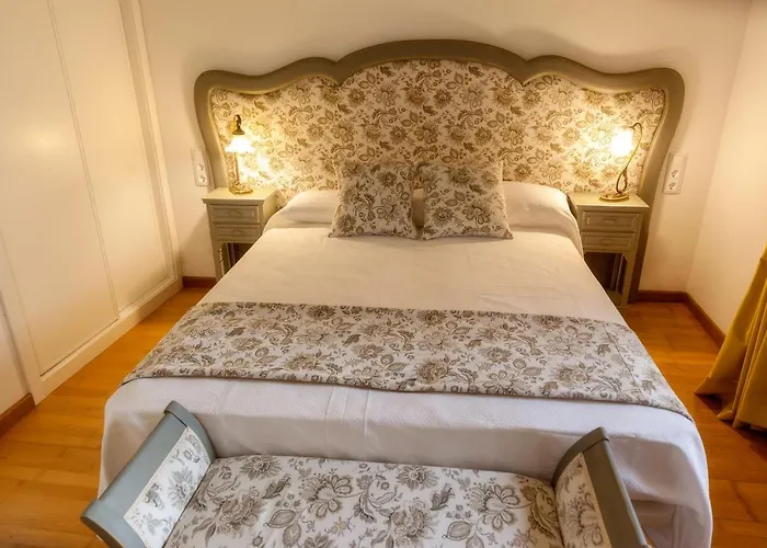 Casa Rectoral De San Eusebio Hotel *